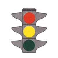 Semaforo classico con rosso, giallo e verde